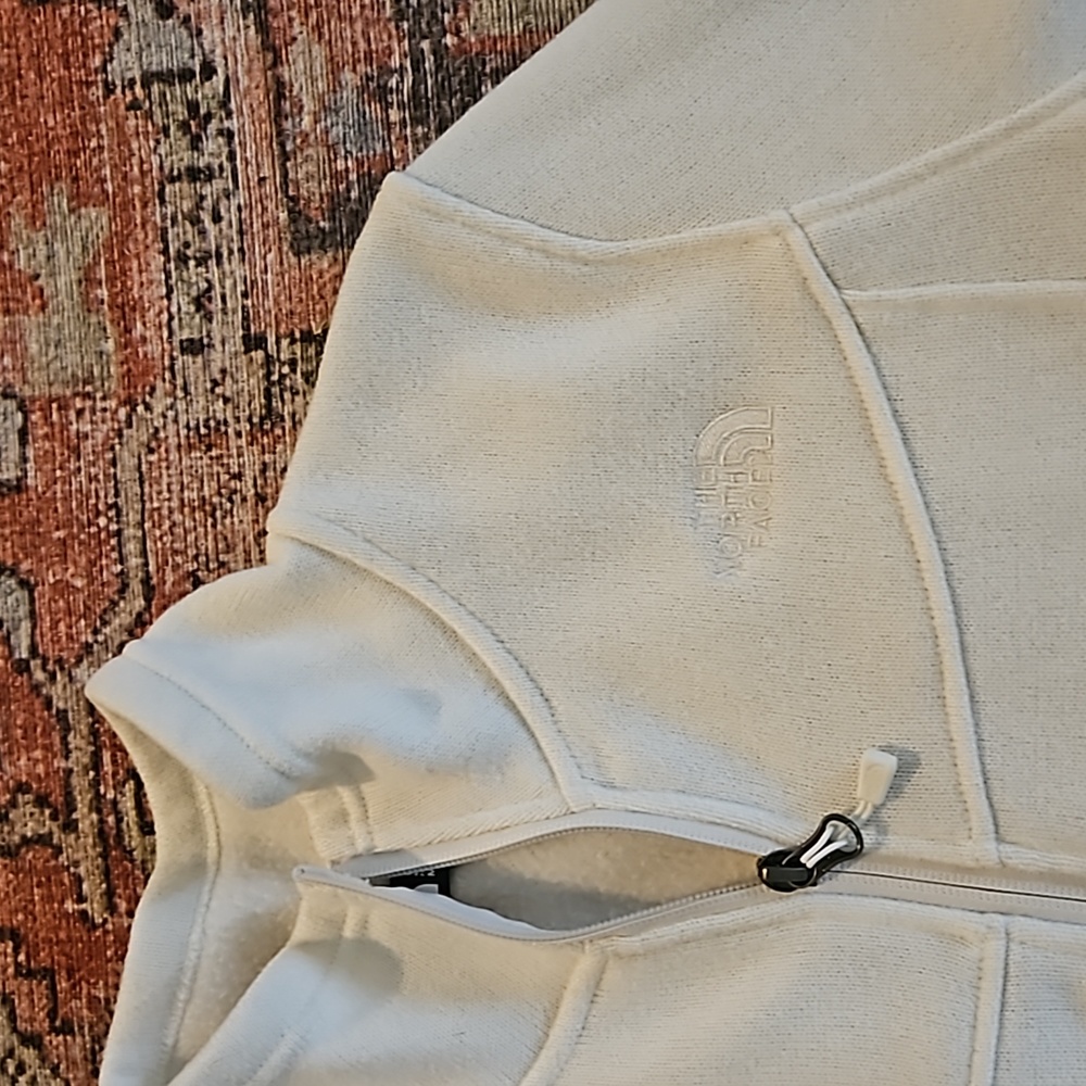 Northface Pullover - image 2